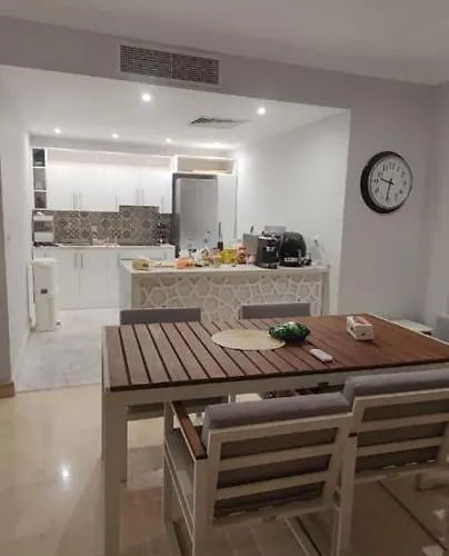 Apartment In Sahl Hashih *